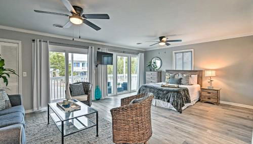 Couples Retreat with Balcony in Surfside Beach! - Foto 5
