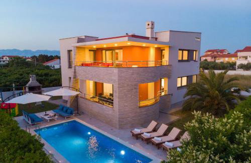 Vila Zatona Sunset with heated swimming pool - Photo 1