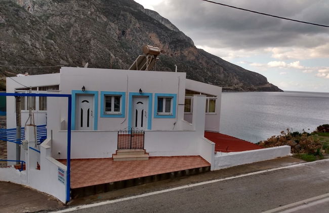 Beachfront Apartment - Sleeps 3 & Free Parking - Foto 12