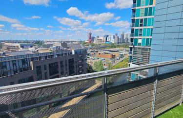 Executive E15 Apartment - Skyline Terrace & Free Private Parking - 5-min Walk to Abba Arena - Foto 39