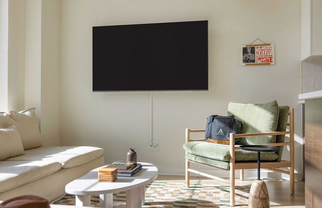 Sleeps 24! 3 Modern 4bdr Townhomes w/ Covered Patios Nashville Group Retreat - Foto 9