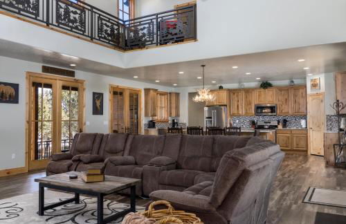 East Zion Trails Retreat-Hot tub, Resort Amenities, Exceptional - Photo 3