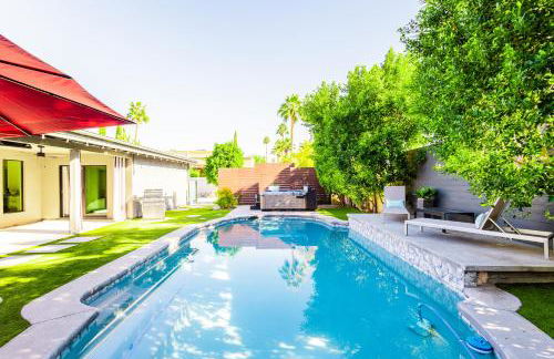 Luxury Scottsdale Retreat with Heated Pool, Hot Tub, Fire Pit & Game Room & Sleeps 12 - Foto 15