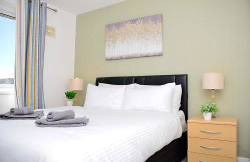 SM Dreams Unlimited Serviced Accommodation- Stanwell-Staines-Heathrow - Foto 60