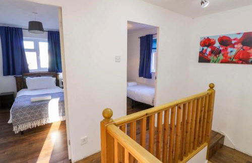 Leamington Spa House with 4 Bedrooms - Foto 3