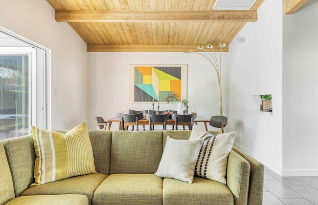 Lloyd by Avantstay Palm Spring Paradise w/ Pool, Large Yard & Table Tennis! Permit#3779 - Foto 25