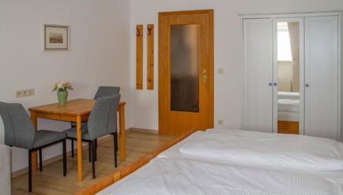 Ferienwohnung Schloss Kirchham - Foto 5, wardrobe