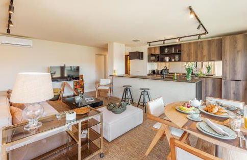 Appartement Chic 3 Chambres Saint-Tropez avec parking privé - Photo 6