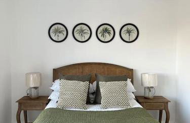 Outstanding 4-Bedroom Town House By Valore Property Services - Foto 18