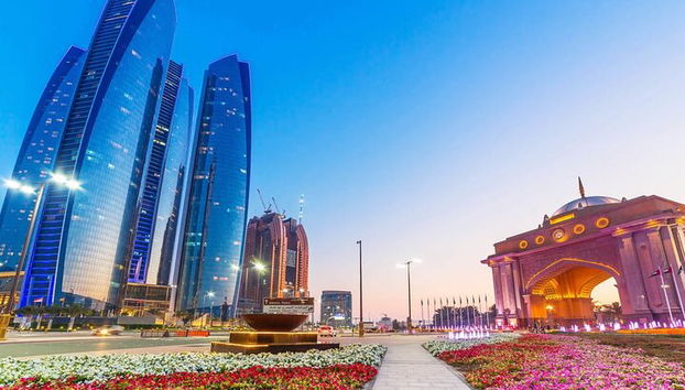 Tour privado de día completo por la ciudad de Abu Dabi con guía turístico profesional - Foto 3