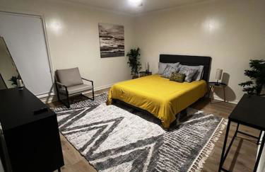 Spacious & Cozy - Close to Fort Moore - Pool Table - Foto 1