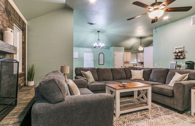 Serene Modern Farmhouse on 2 Acres - Foto 22