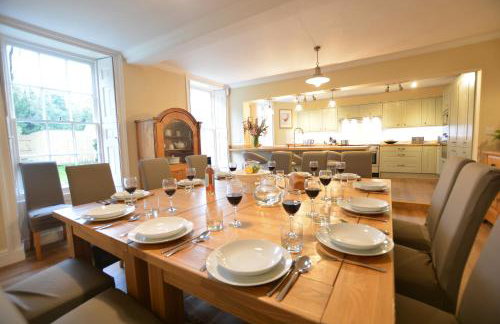 Henstead Hall - Photo 3