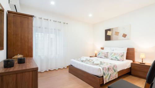 Casa da Petisqueira 61 - Paredes-Oporto - Foto 3, towels, wardrobe