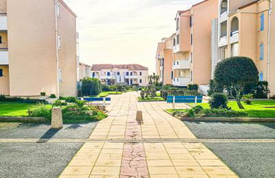 A L'ombre des Pins, Appartement neuf, élégant, Parking gratuit, Netflix, au calme à 100m de l'océan - Photo 25