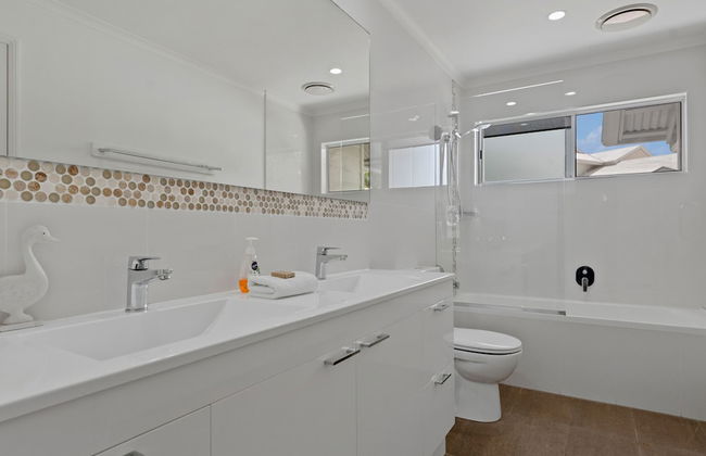 Coco Bay Resort - Photo 57