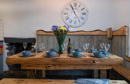 Farmhouse with Log Fire & On-Site Dog Field - Foto 24