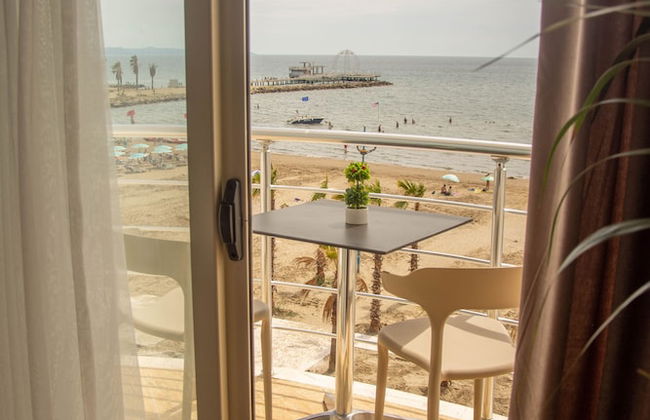 Wave Beachfront Apartments - Foto 25