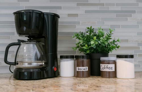 Pool gym BBQ modern apt near theHeights - Foto 9