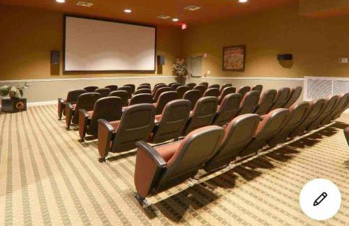 GREAT VALUE! - private pool. Disney Area 4/4 - Foto 21