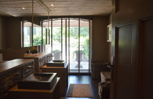 Grand Holiday Home in Alphen with Sauna & Hot Tub - Foto 22