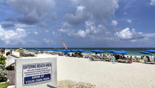 Oceanview on SAND located in Ocean Manor Resort Fort Lauderdale Beach 2 bed 2 bath spacious corner unit partial ocean view - Foto 3