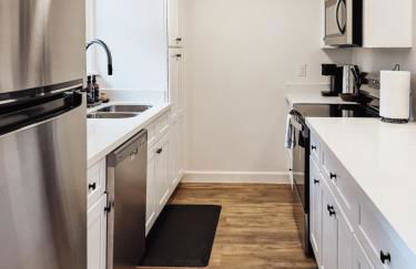 Downtown OS 2bed 1 bath with pool and close to the beach - Foto 4