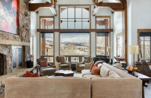 Private Hot Tub, Theater Room, Valet Parking and Ski & Boot Storage at Ritz Carlton - Foto 5