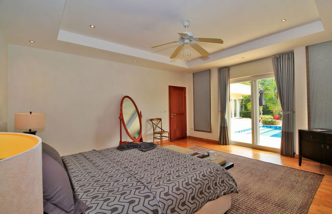 Pattaya Sunset Villa 4 Bedroom Sleeps 8 - Foto 9