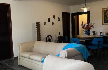 Chácara Casa Amarela - estrutura completa de lazer - ambientes elegantes e exclusivos - campo de futebol e bocha - piscina - lareiras - 10 min Rota do Vinho - Foto 27