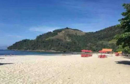 Prainha de Mambucaba, próxima do mar - Photo 4