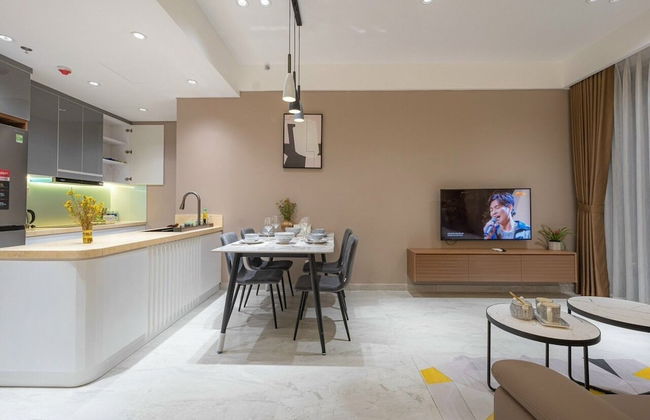 Happy Light Apartment in the Cardinal Court - Photo 20