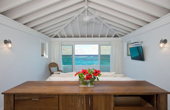 Touch Of Class Cottage: Beachfront Oasis - Foto 1