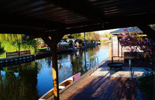 Ferienhäuschen direkt am Wasser inklusive 2 Boote - Foto 6