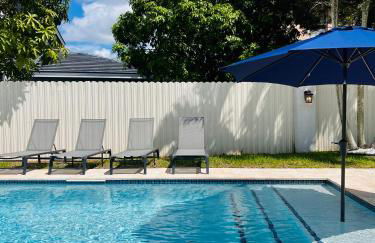 Miami Getaway Heated Pool Villa with Mini Golf & BBQ - Foto 21