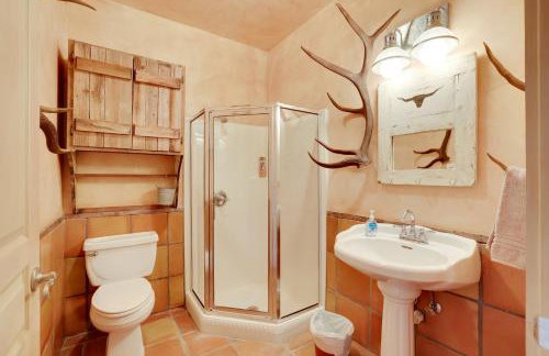 Rural Texas Villa with Hot Tub - Horses Welcome! - Foto 21