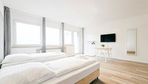 Tolstov Apartments - Studio Apartment with Balcony - 25 Min Messe DUS - Foto 5, towels, wardrobe, heating