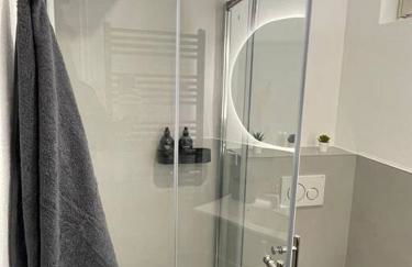 Stylisches Apartment in zentraler Lage mit Balkon - Foto 10