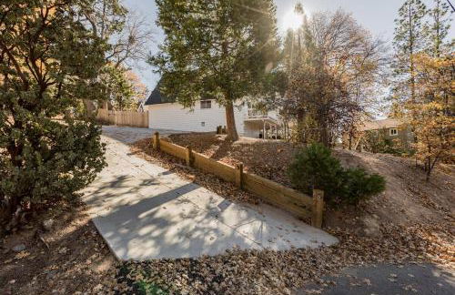 The Crown A-Frame Gated Central AC Lake Access - Foto 5