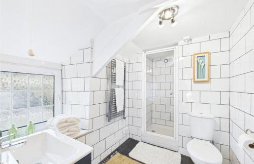 North Cornwall 2-Bed Detached Period Cottage With Parking - Foto 2