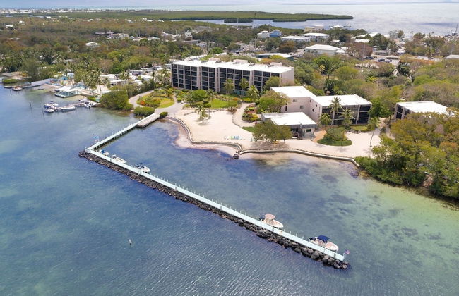 Bayfront Townhouse Located In The Lush Tropical Setting Of Rock Harbor Club. 2 Bedroom Condo by RedAwning - Foto 51