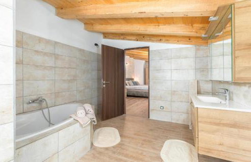 Amazing Home In Modrusani With Wifi - Foto 48