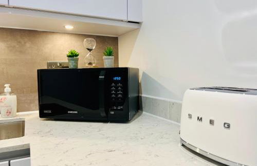 DESIGNER HOUSE - University of Glasgow / Central Glasgow 'Hillhead' West End G12 - Luxurious & Contemporary Detached House / Terrace / Garden / 'electric car charging' Garage Parking - Foto 28