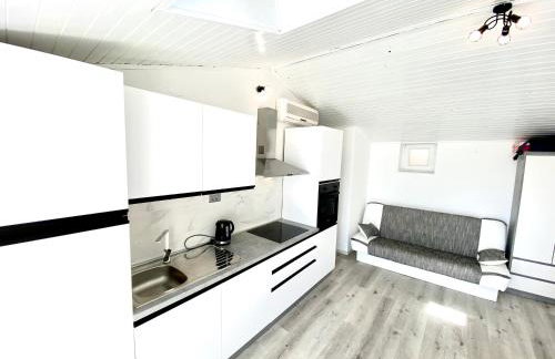 SANJA - with a large covered terrace and pool - Foto 14