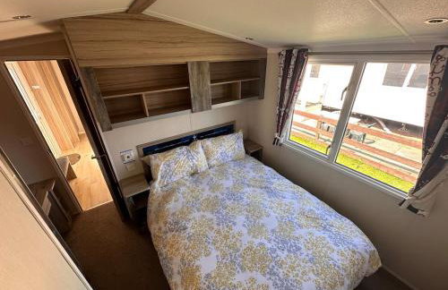 3-Bedroom Swift Caravan - Located in Uddingston, Glasgow at Maryville Caravan Site - Photo 12