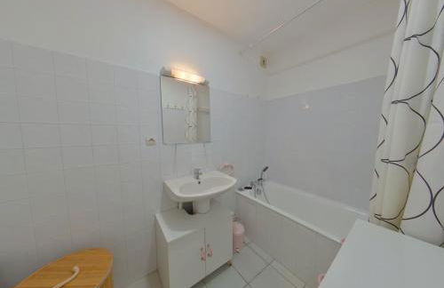 Appartement cosy au pied des pistes pour 4, Prémanon - FR-1-834-16 - Foto 10