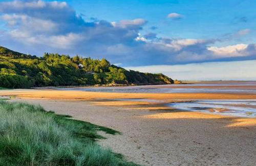 Beautiful 3BR Lodge - Stunning Beach and Golf Location - Pass the Keys - Foto 29