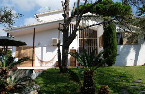 Casa familiar en la playa con piscina - Foto 2