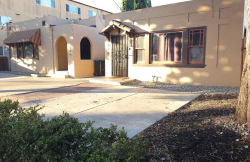 Downtown Historic Spanish Bungalow, with Parking - Foto 4