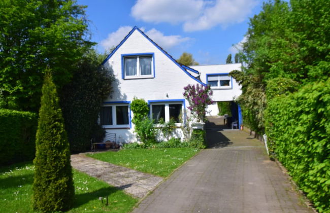 Tolstov-Hotels Large 3 Room Apartment with Garden - Foto 50